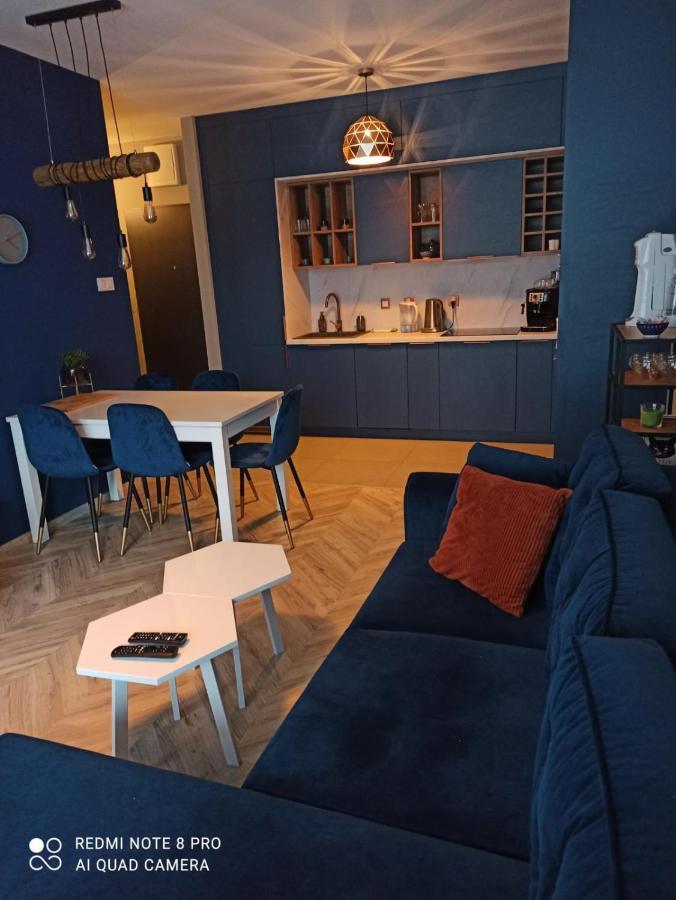 Apartment Nowoczesny Apartament Przy Manufakturze Z Parkingiem Podziemnym I Klimatyzacja Lodz (Lodz)