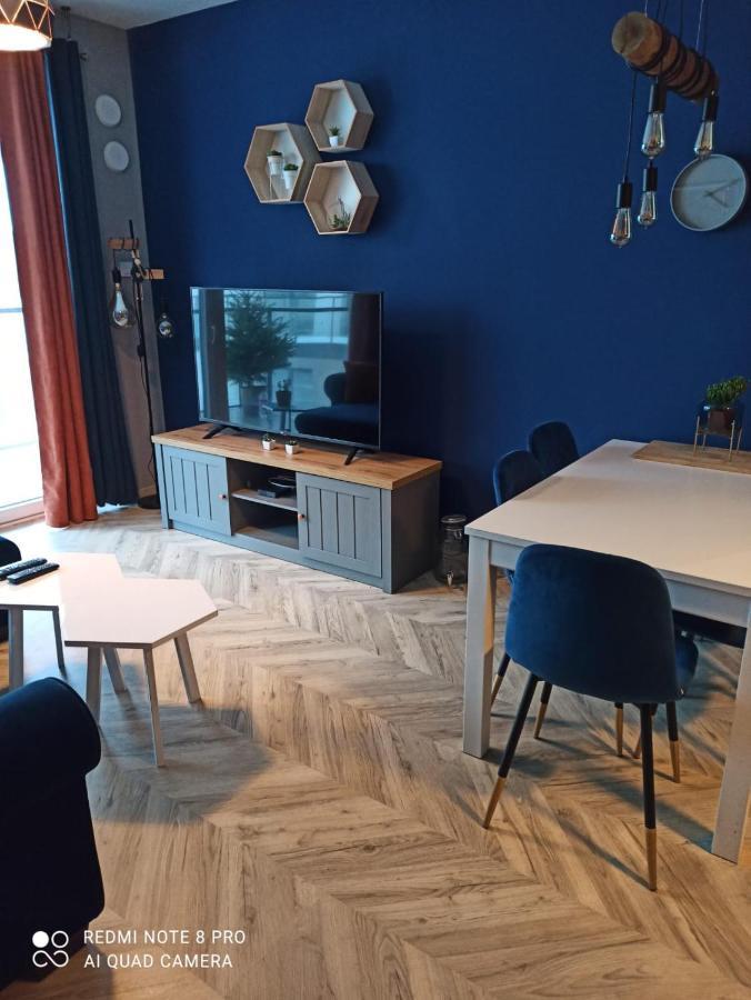 Apartment Nowoczesny Apartament Przy Manufakturze Z Parkingiem Podziemnym I Klimatyzacja *